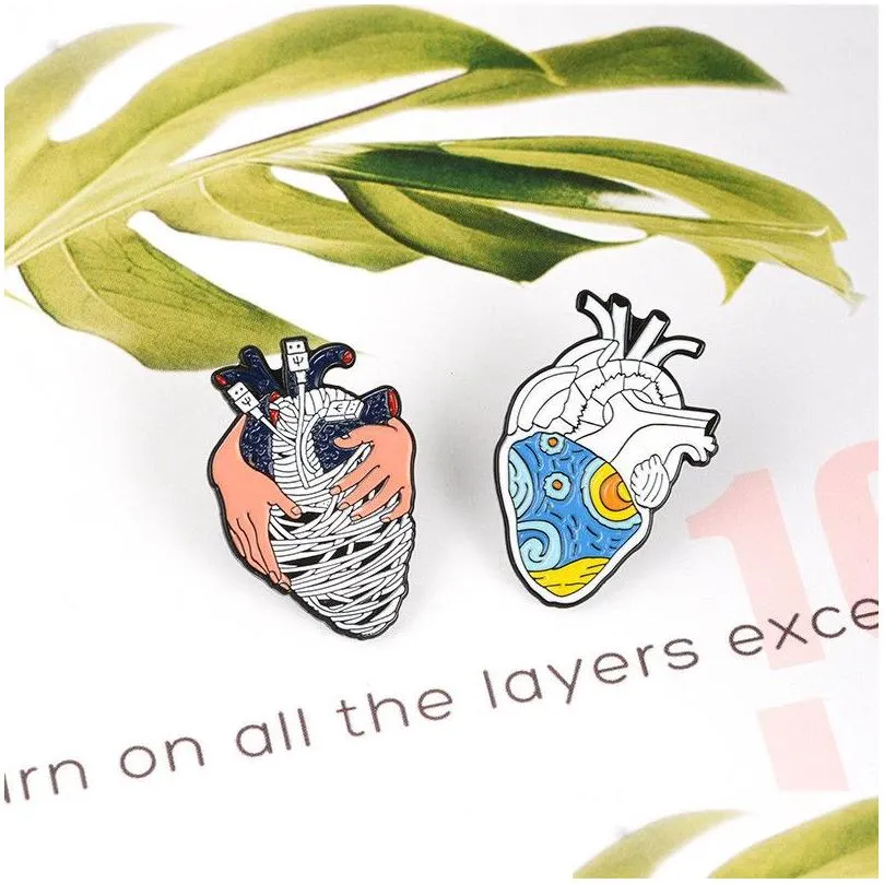 Enamel Heart Lapel Pin Brooch Decorative Accessory For Clothes_voghion.com