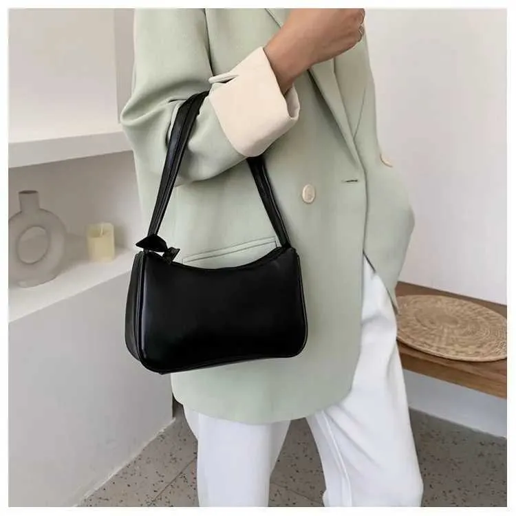 Retro Soft Pu Leather Shoulder Bag Casual Solid Colour Handbag_voghion.com