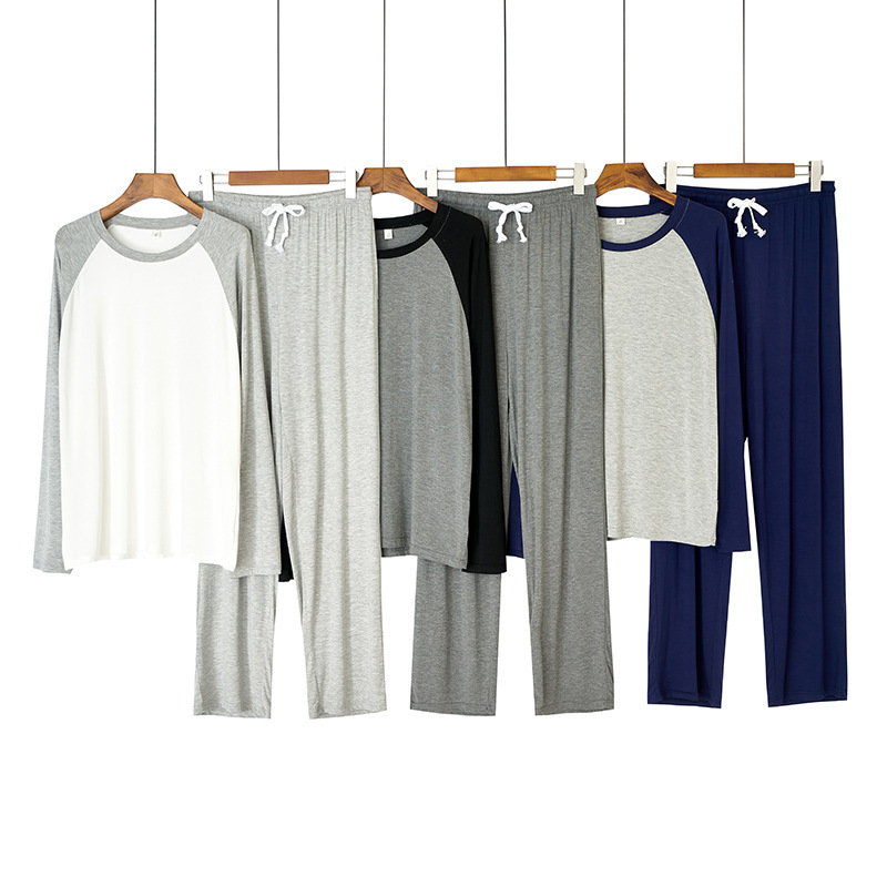 È possibile indossare pigiami da uomo semplici pantaloni a maniche lunghe con maniche a spalla in cotone e seta_voghion.com