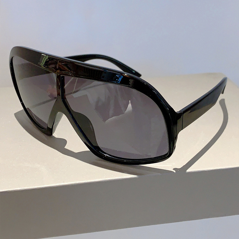 Style de vente à chaud, grande monture, lunettes de soleil amincissantes, à la mode et originales, tendance hip-hop personnalisée, rue_voghion.com