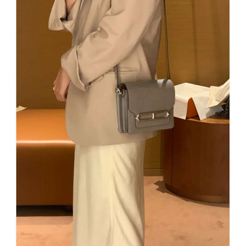 Women's Shoulder Bag Small Square Bag Pig Nose Leather Elegant_voghion.com