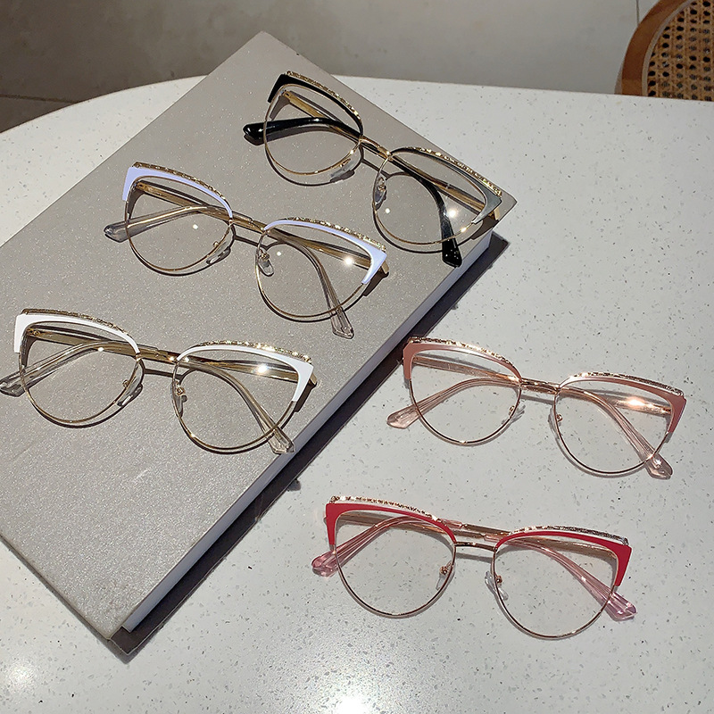 Mode Nieuwe Cat Eye Anti-Blauw Licht Frame Internet Beroemdheid Zelfde Stijl High-End Ins Blote Gezicht Afslanken Zonder Recept_voghion.com