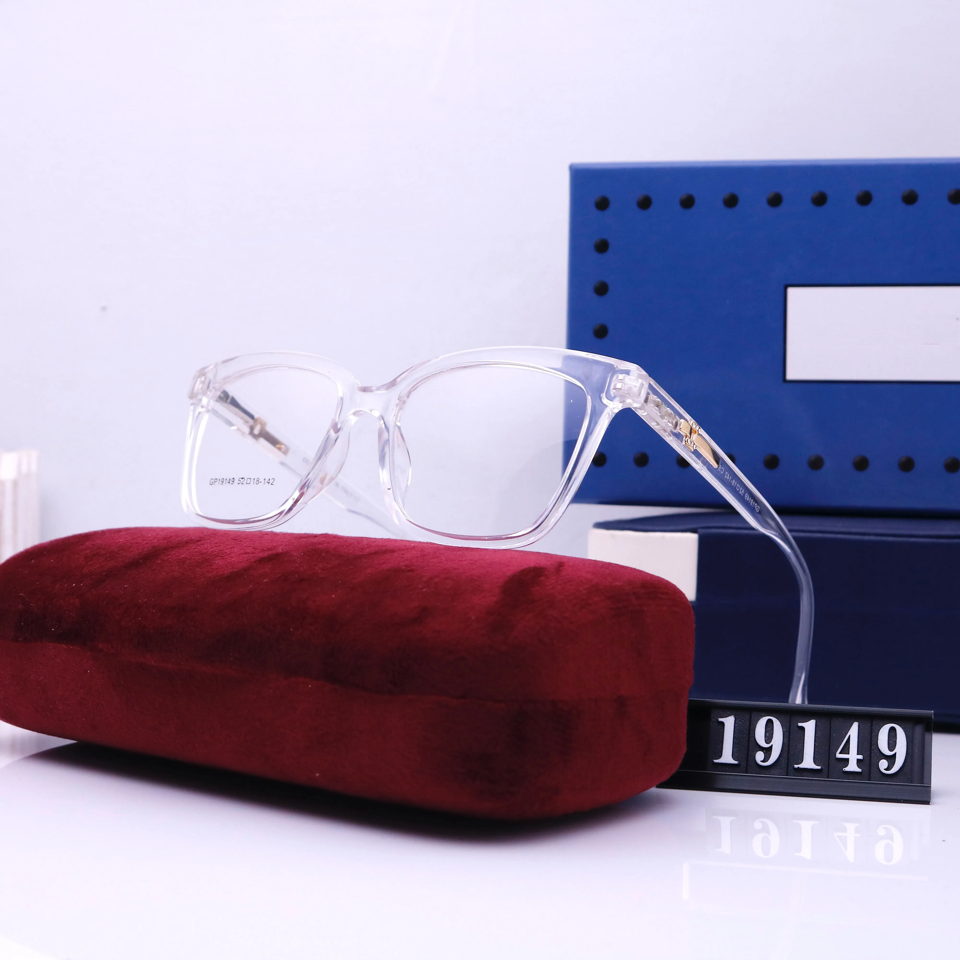 Óculos de sol elegantes e modernos de acetato com proteção UV superior para homens e mulheres_voghion.com