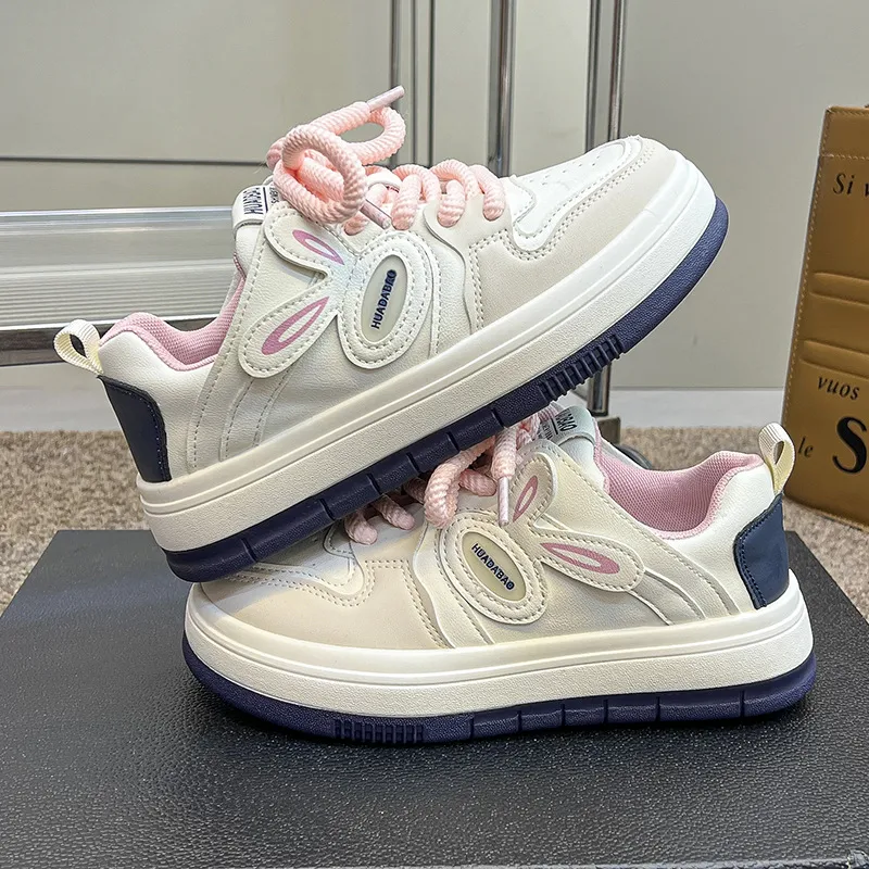 Thick Soled Round Toe Mesh Breathable Cartoon Decoration Sports Skateboard Casual And Versatile Non Slip Board Shoes_voghion.com