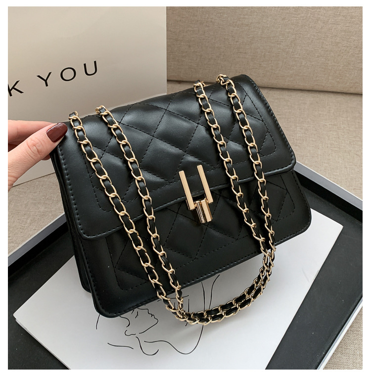 2024 Nuova tendenza Moda Casual Versatile Catena Lingge Borsa a tracolla Piccola borsa quadrata per donna_voghion.com