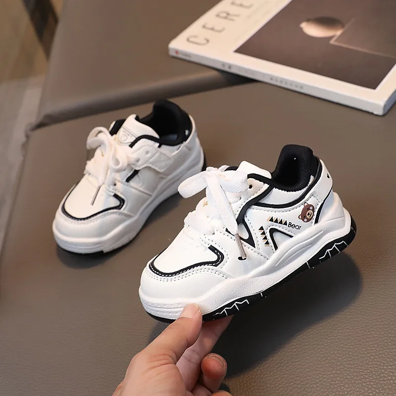 Baskets antidérapantes pour enfants, chaussures de sport mignonnes en forme d'ours, chaussures décontractées en cuir PU pour garçons et filles_voghion.com