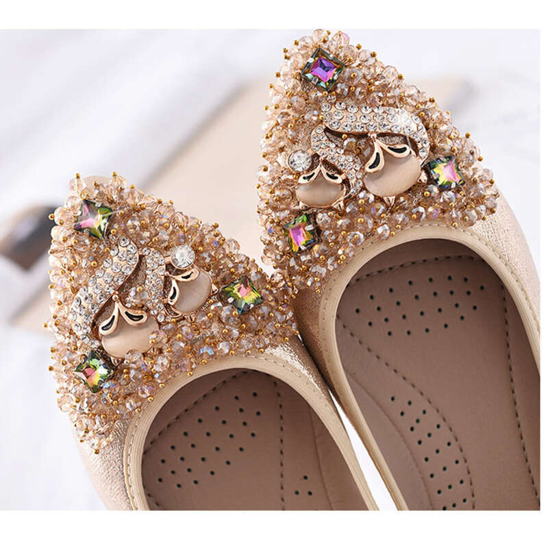 Rhinestone Soft Sole Large Women's Flat Shoes_voghion.com