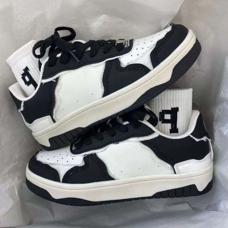 2024s Men Women Casual Single Minimalist Style Thick Soled Board Vintage Shoes White Free Shipping_voghion.com