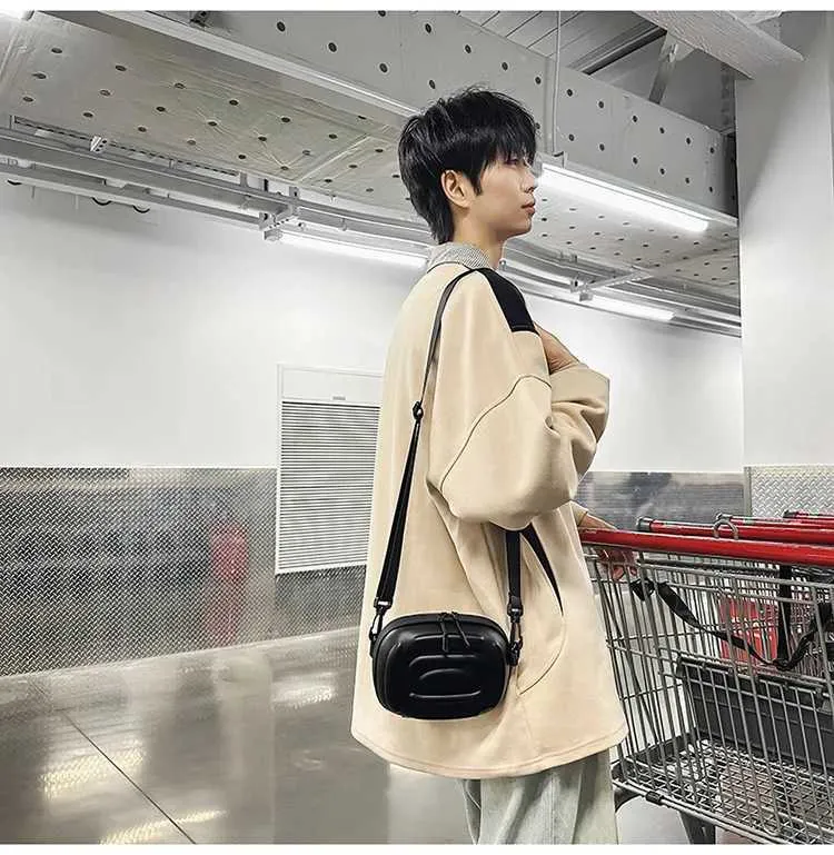 Sac à bandoulière simple polyvalent pour hommes et femmes, nouvelle marque tendance de niche, sac à bandoulière à coque rigide à la mode, petit carré_voghion.com