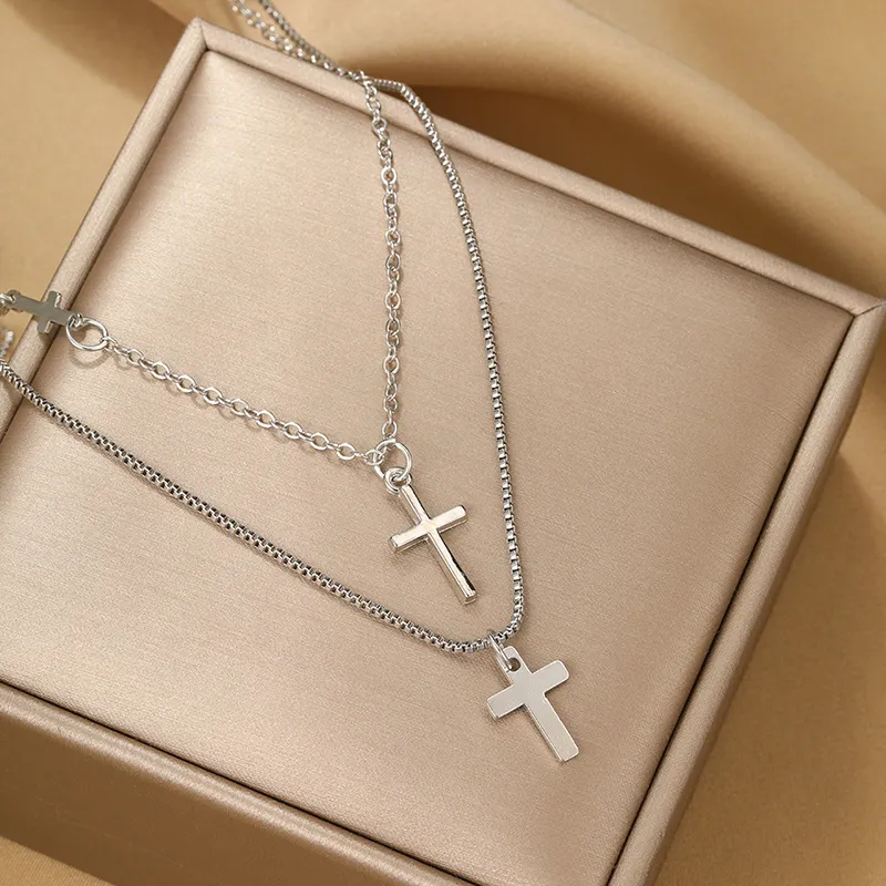 Colliers pendentifs Collier simple à double couche en croix pour femmes Chaîne élégante à gouttelettes de strass Colliers fins_voghion.com