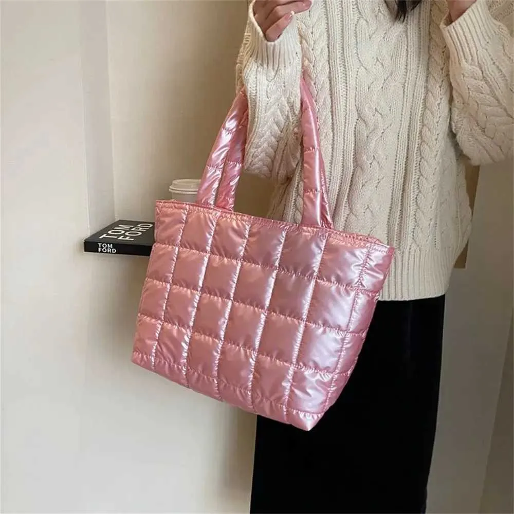 Quilted Puffy Tote Bag For Women Large Capacity Padded Shoulder_voghion.com