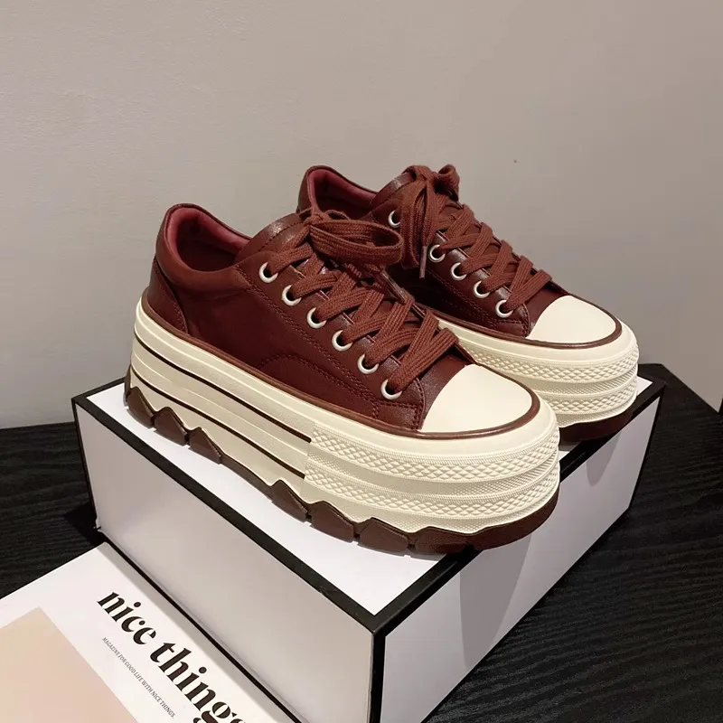 Zapatos casuales para mujer: suela gruesa de moda que aumenta la altura 2024, nueva versión coreana con cordones, versátil, negro/rojo/leopardo_voghion.com