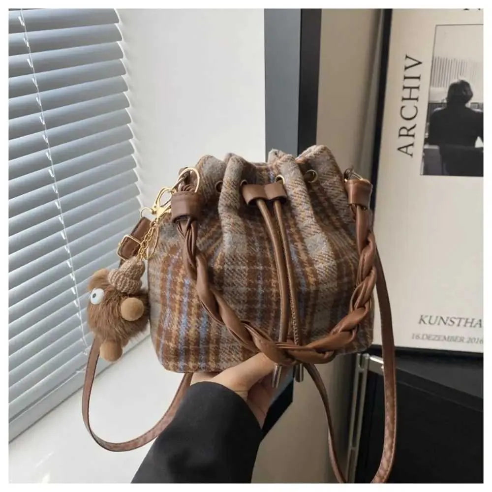 Fashionable Women's Retro Bucket Bag Shoulder Crossbody Handbag_voghion.com