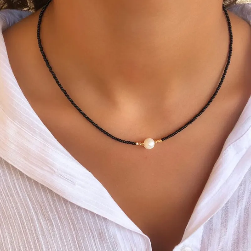 Collier ras de cou en perle d eau douce avec pendentif or_voghion.com