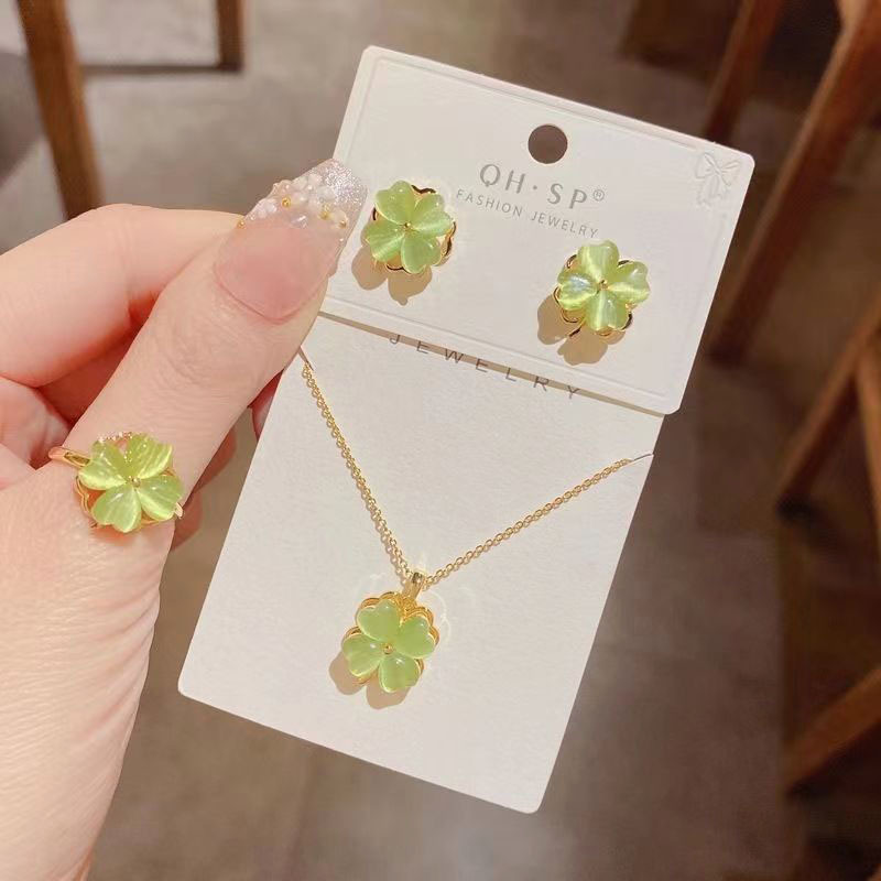 Collane a rotazione, set da donna, accessori, design di nicchia, pietre occhio di gatto sulla clavicola di fascia alta e versatili_voghion.com