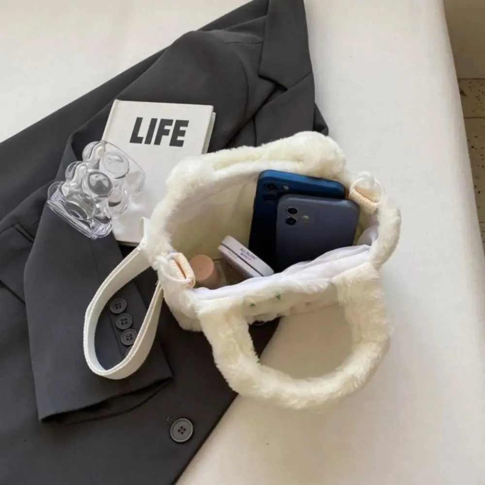 Žene Crossbody ramena, elegantne, s oslikanim slovima, plišane, gospodske, torbice za šminkanje i ruž za usne, velikog kapaciteta C241216_voghion.com