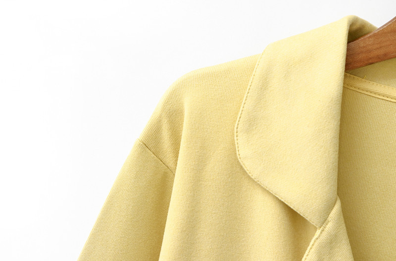 Abbigliamento da donna Nuovo pigiama da coppia autunno e inverno carta termica da donna velluto levigatura fronte-retro semplice risvolto elastico vestito caldo per la casa_voghion.com