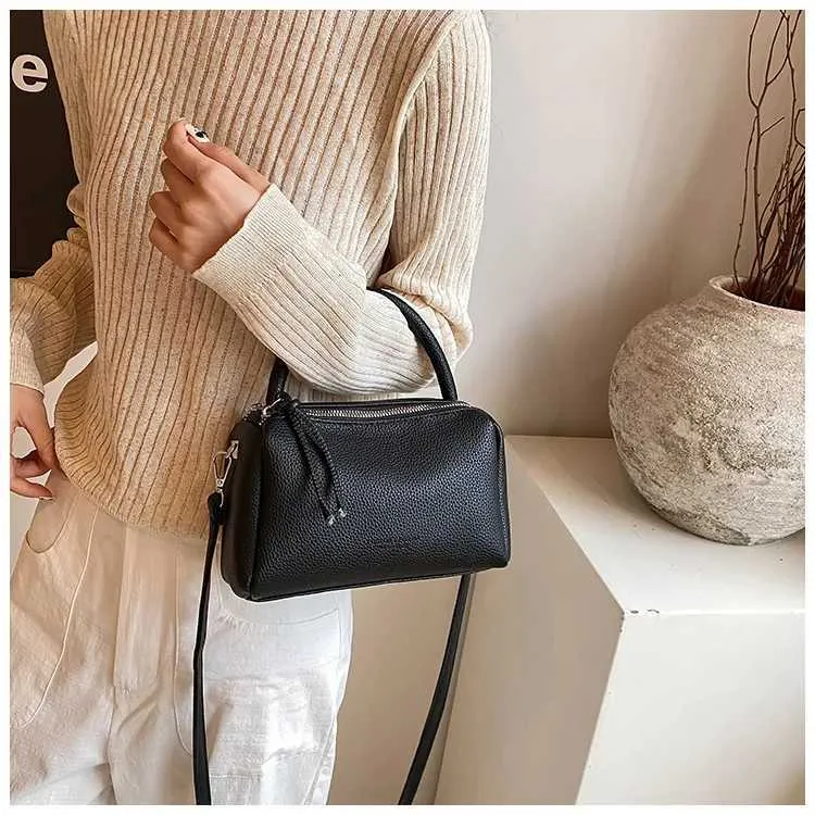 Textured Women Handbag Large Capacity Versatile Soft Shoulder Bag_voghion.com