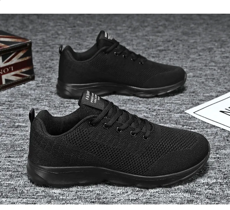 Breathable Lightweight Running Shoes For Men In White Casual Style_voghion.com