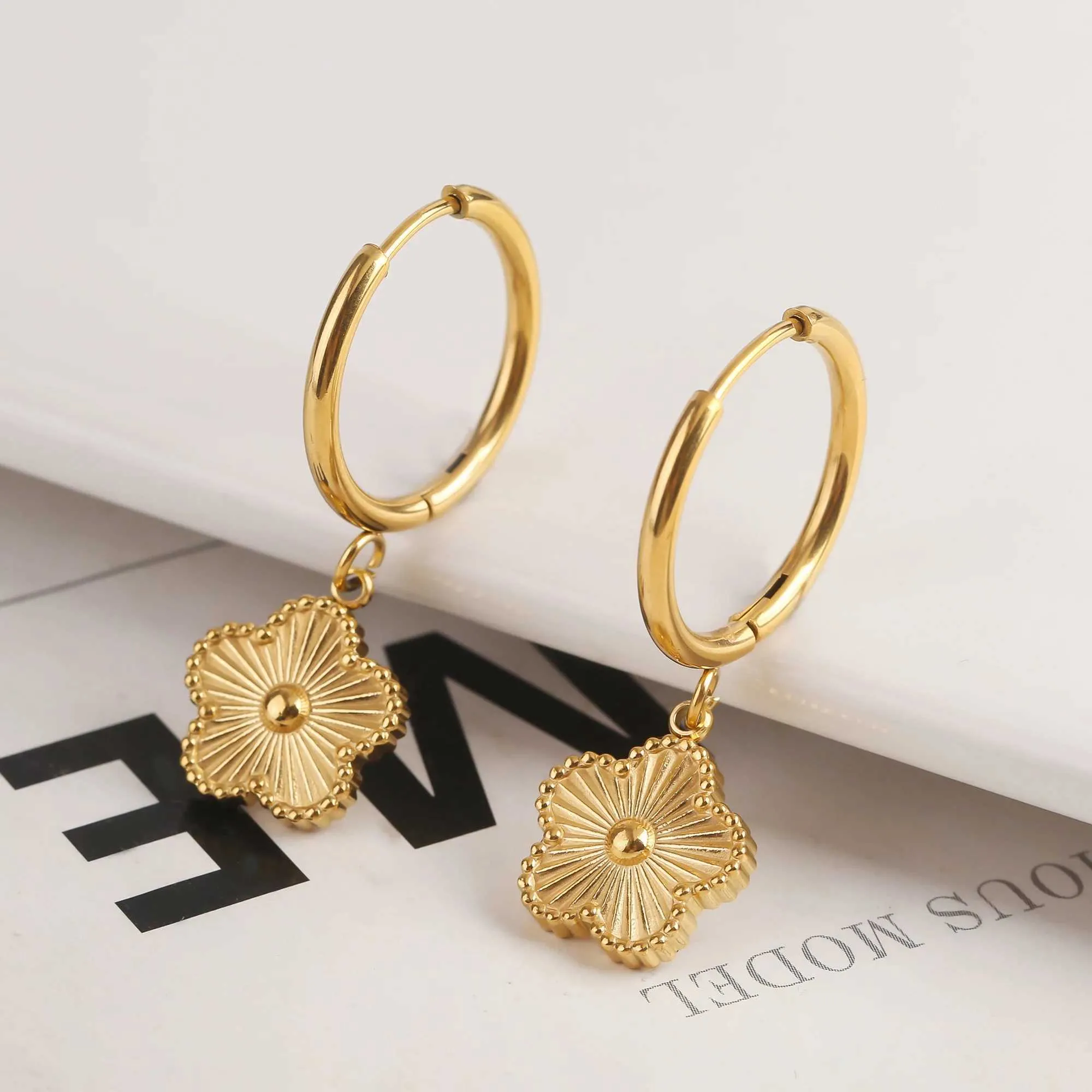 Wedding Jewelry Sets Rose Gold Plated Shiny Metal Plant Five Leaf Flower Plum Blossom Set For Women Stainless Steel High_voghion.com