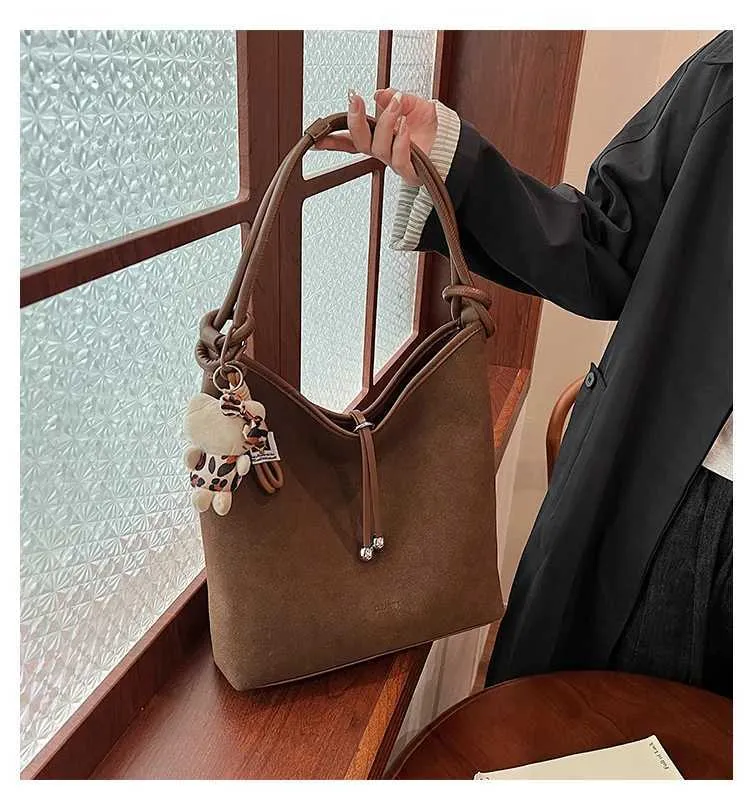 Sacs à main en daim tendance pour femmes, sacs à bandoulière solides de grande capacité, sacs à bandoulière décontractés pour femmes, polyvalents, doux, sous les bras_voghion.com