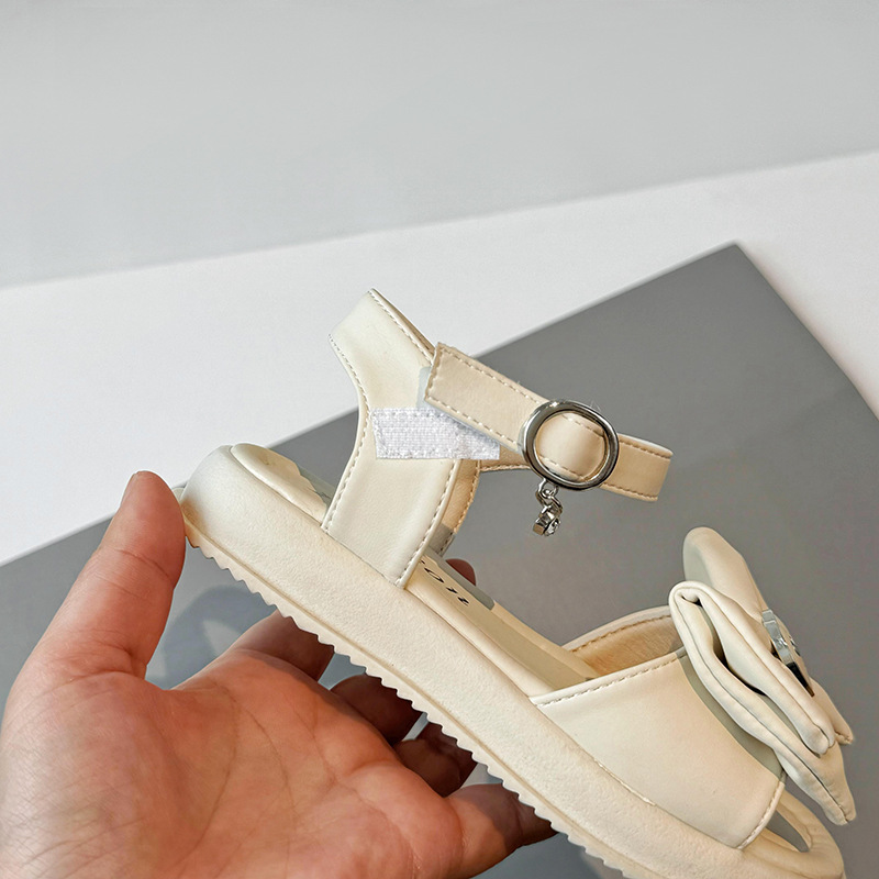 Sandalias con lazo de viento pequeñas y fragantes, versátiles, novedad de verano, zapatos de playa para niña pequeña, 2024_voghion.com