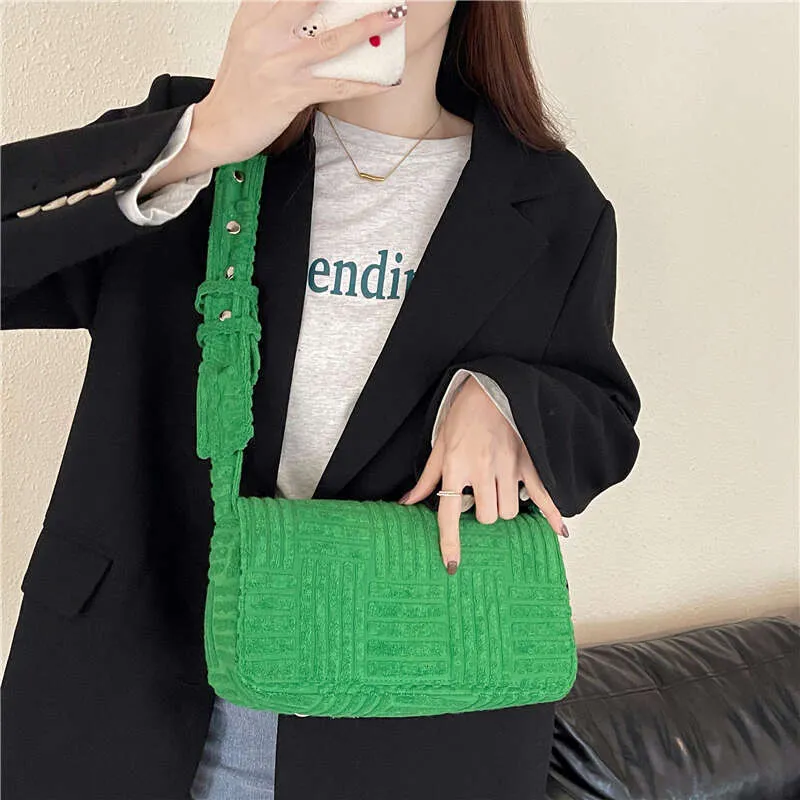 Grüne Handtuch Stoff Handtaschen und Geldbörse Designer Crossbody Mode Kissen Taschen für Frauen Schulter Tasche Damen Tote Clutch_voghion.com