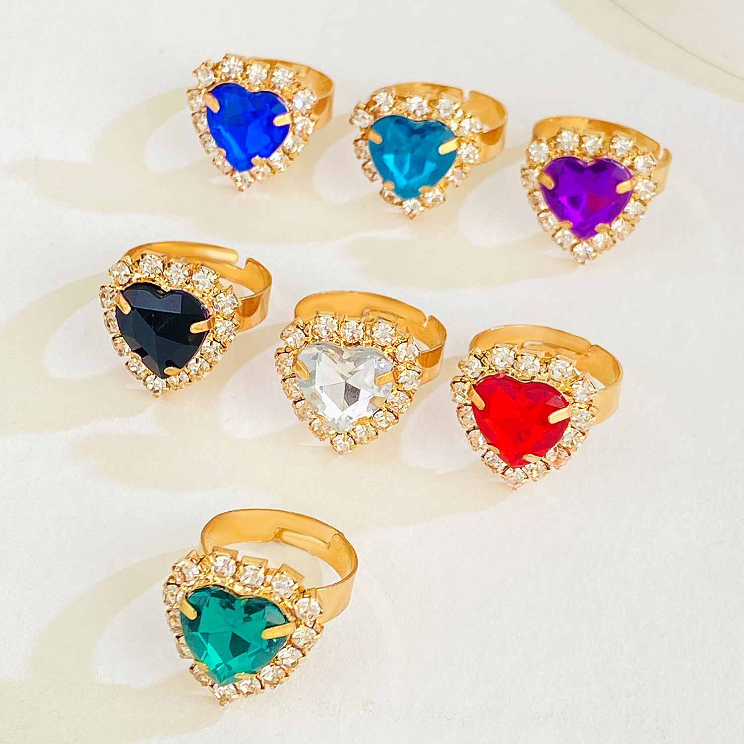 Conjunto de tres piezas de joyería nupcial brillante con anillo y pendientes de collar de diamantes de agua de amor personalizado_voghion.com