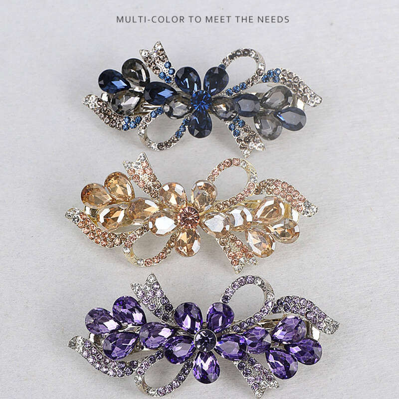 Small Flower Hair Clip With Rhinestones Elegant Spring Design_voghion.com