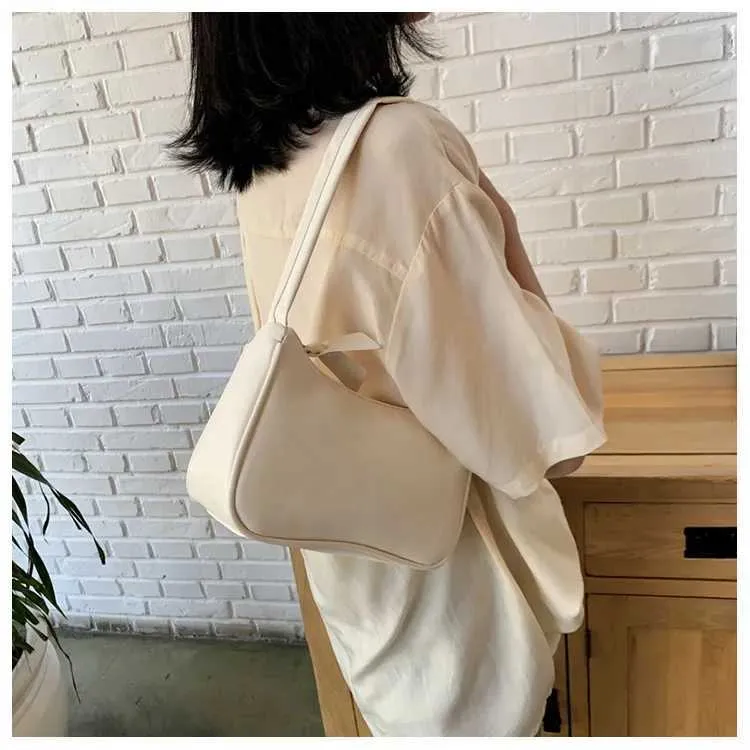 Retro Soft Pu Leather Shoulder Bag Casual Solid Colour Handbag_voghion.com