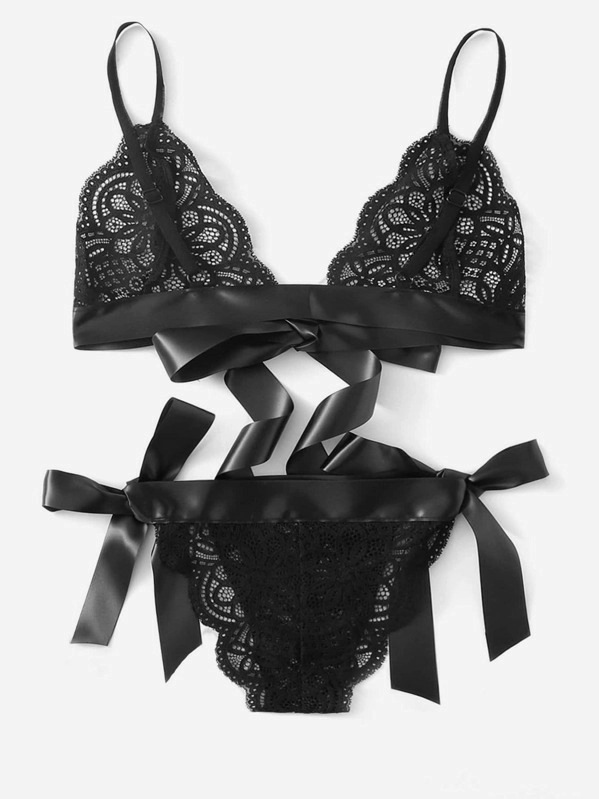 2024 New Style Zweiteiliger Cut-Out-Bikini Mode Sexy Spitzen-Krawatten-Dreipunkt-Dessous_voghion.com