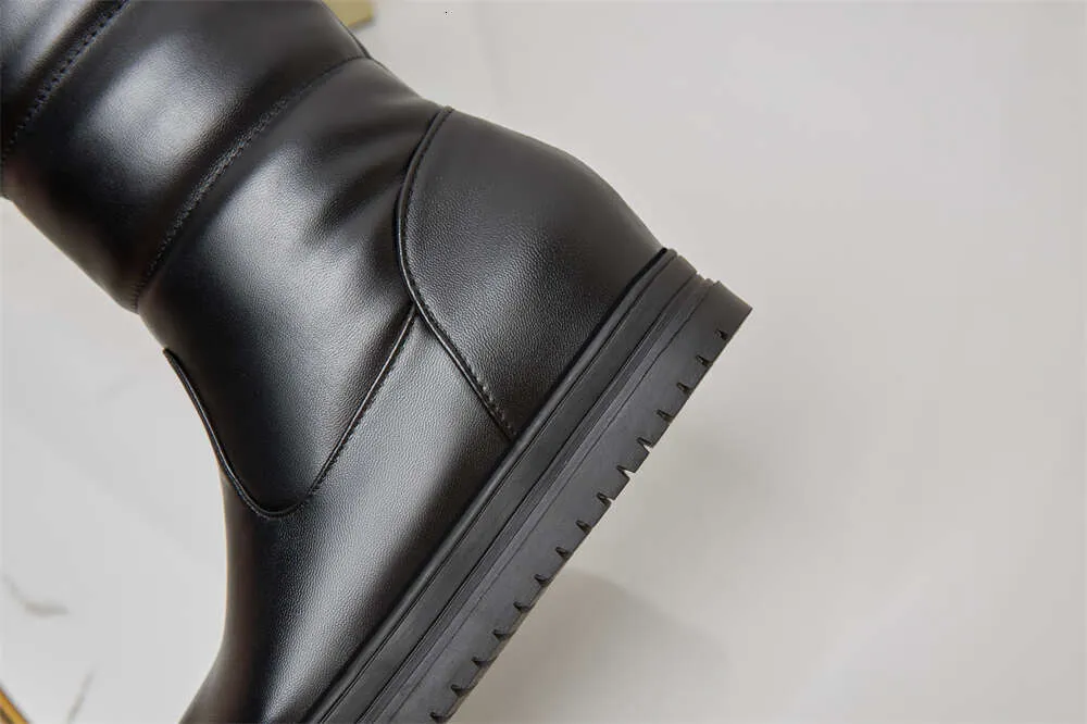 Winter Warm Rosa Weiß Schnee Frauen Schuhe 2024 Niedrigen Absätzen Knie Hohe Stiefel Weibliche Plattform Plüsch Lange Boote Mujer Schwarz_voghion.com