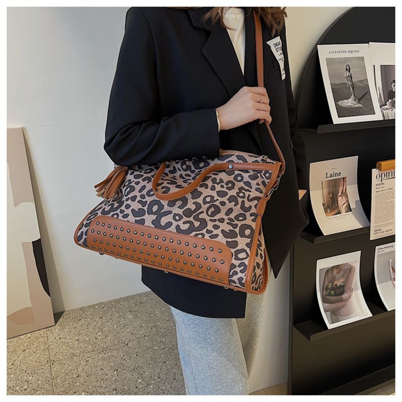 Handtaschen Große Kapazität im französischen Stil Damen 2023 Neue Tasche mit Leopardenmuster Einkaufstasche_voghion.com