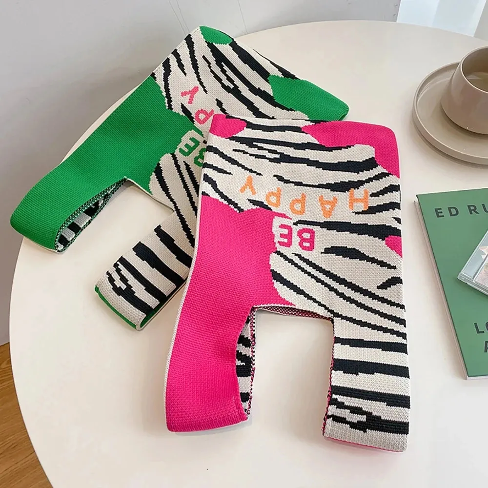 Borsa a mano in maglia fatta a mano da donna Mini borsa da polso con nodo Borsa per la spesa riutilizzabile per studenti a righe larghe scozzesi a colori casual_voghion.com