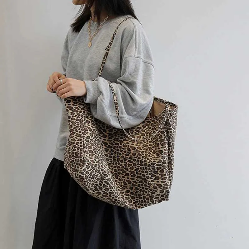 Fashion Womens Shopping Handbag Leopard Pattern Crossbody Large Capacity Shoulder Bag Simple Canvas Female BagsC241104_voghion.com