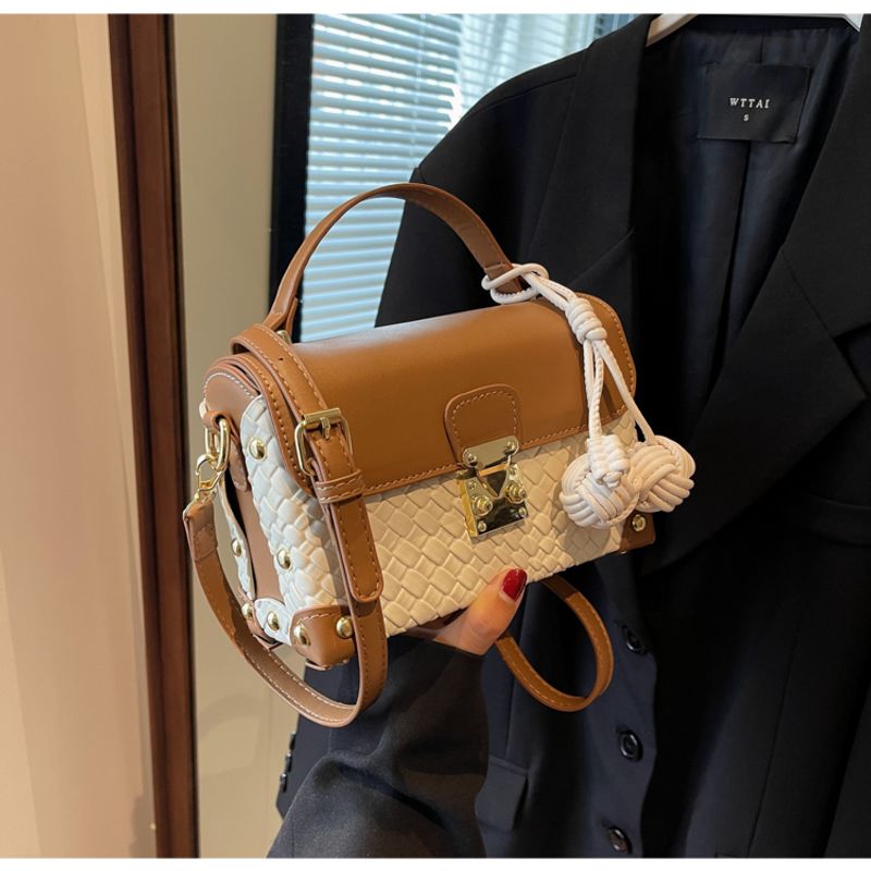 Beliebte für Damen, vielseitig, 2024, neue Mode, Schulter-Umhängetasche, Textur, tragbare small quadratische Tasche_voghion.com