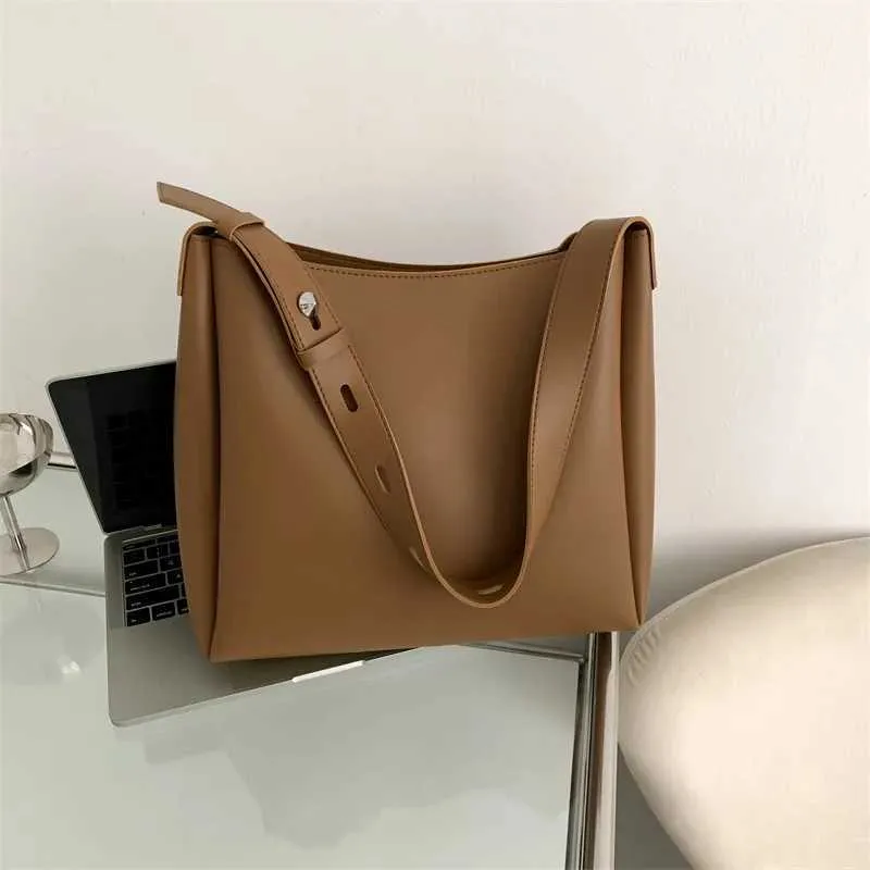 Sac à main et portefeuille en cuir tendance 2024 pour femme, simple, grande capacité, bandoulière, Y241011_voghion.com