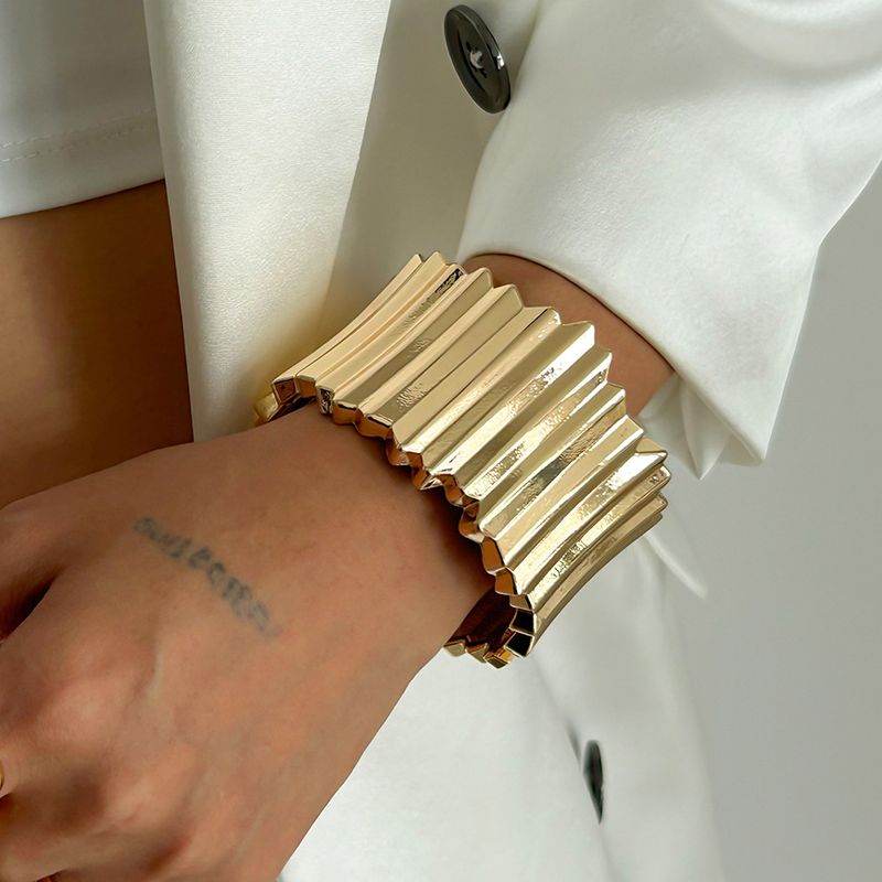 exaggerated Three Dimensional Striped Open Wide Versatile Cold Style Alloy Spring Bracelet Jewelry_voghion.com