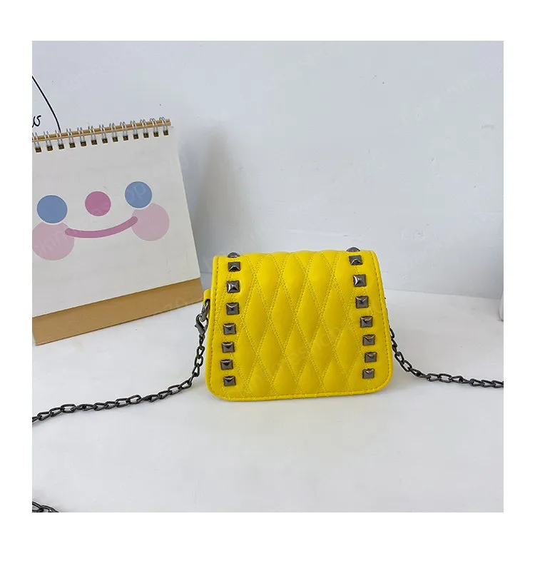 Lasten Mini ja Käsilaukku Söpöt Lasten Niitti Crossbody Laukut naisille Pieni Kolikkolompakko Vauva Tytöt Rahanvaihtokukkaro_voghion.com