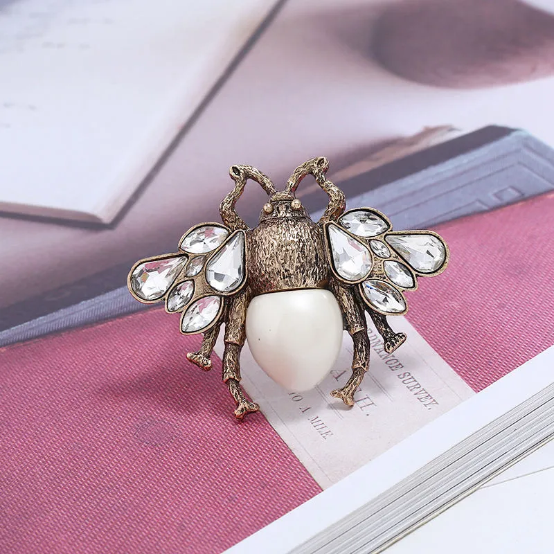 Honeybee Brooch Crystal Diamond Bee Brooches Zinc Alloy Rhinestone Fashion Women Insect Sweater Pins gift RR_voghion.com