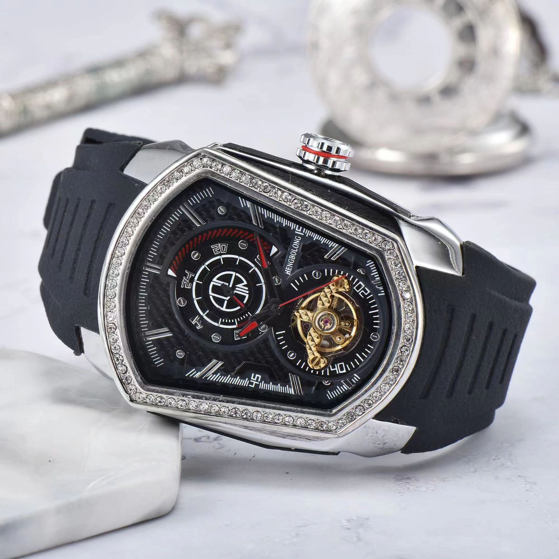 Neie Blade Warrior Selwechte Stil Mechanical Watch Männer True Tourbillon Fashion Mechanical Männer Watch_voghion.com