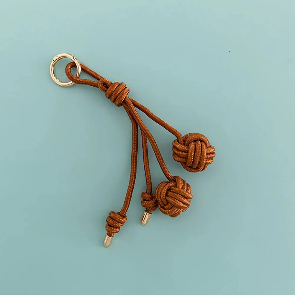 Handgemachter gestrickter Schlüsselanhänger für Frauen und Mädchen, gehäkelter Volleyball-Brieftaschenanhänger, Schlüsselanhänger, Handtaschenanhänger, Geschenk_voghion.com