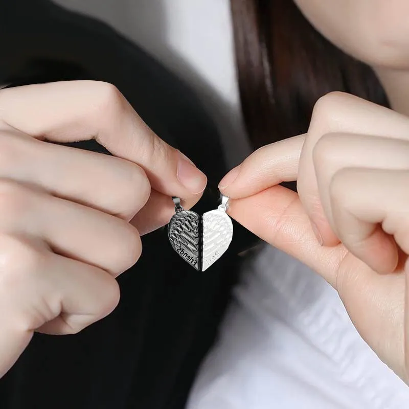 Wisiorki 2 szt. Modny magnetyczny naszyjnik dla par dla zakochanych gotyckie serce przyjaciel impreza prezent biżuteria akcesoria_voghion.com