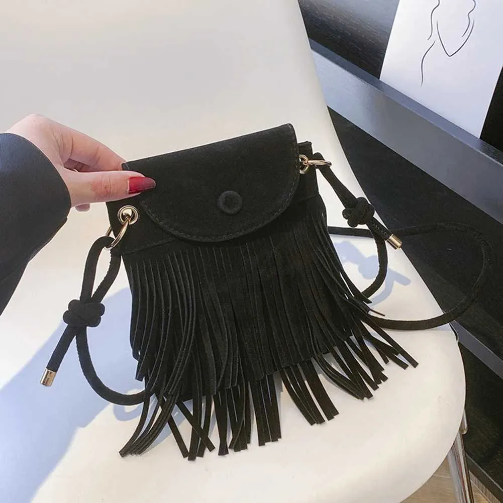 Borsa a tracolla con tracolla regolabile e design a frange, borsa a tracolla alla moda, versatile per le donne per l'autunno e_voghion.com