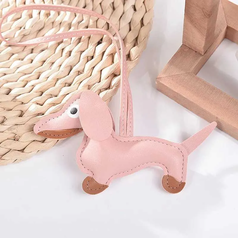 Fashion Car Sausage PU Leather Dog Keychain Womens Bag Pendant Jewelry Pavilion Keyring Keyholder Gift Y241121_voghion.com