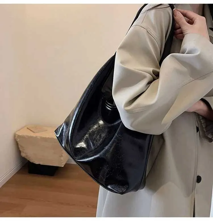 Borsa rossa di grande capacità per le donne 2024 Nuova trama retrò Borsa a tracolla singola Moda Versatile Casual Donna_voghion.com