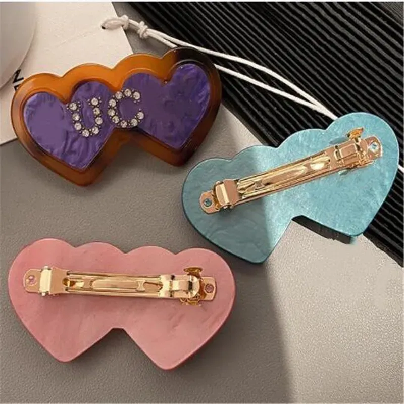 Épingles à cheveux mignonnes pour filles, barrettes de créateurs, pinces à lettres en forme de cœur aimanté, pinces à cheveux pour femmes, épingles à cheveux Rhie Spring_voghion.com
