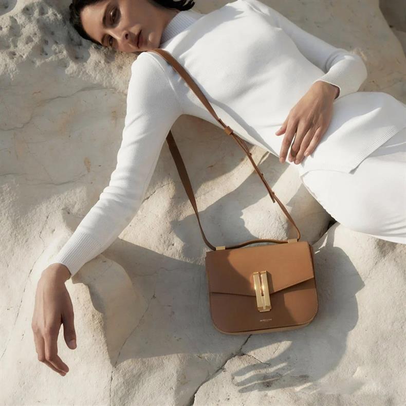 Borsa a tracolla elegante in pelle per donna piccola quadrata_voghion.com