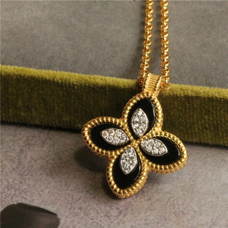 Bracelets à breloques vintage en agate noire naturelle avec pendentif en acier inoxydable pour femmes_voghion.com