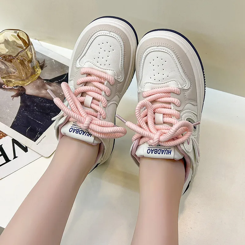 Thick Soled Round Toe Mesh Breathable Cartoon Decoration Sports Skateboard Casual And Versatile Non Slip Board Shoes_voghion.com